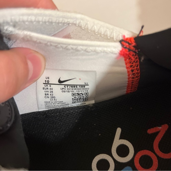 Size 10 - Nike Air Max 2090 Pure Platinum 2020 - CT7695-100. - Picture 8 of 8